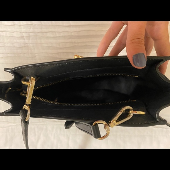 Michael Kors Crossbody Purse - Picture 4 of 6